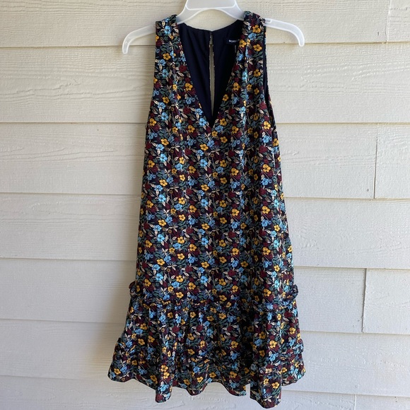 NWT BCBG Paris Women’s V Neck Dress -Floral Medium - Picture 1 of 8